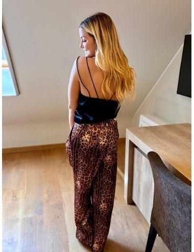 TOP SIMKA NOIR